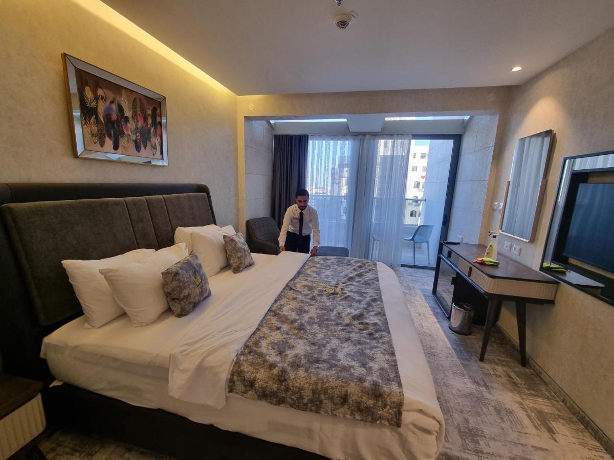 Reggenza Hotel Downtown รามัลเลาะห์ ภายนอก รูปภาพ